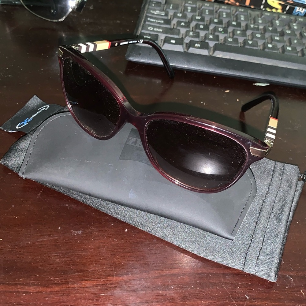 Burberry sunglasses - burgundy brown
